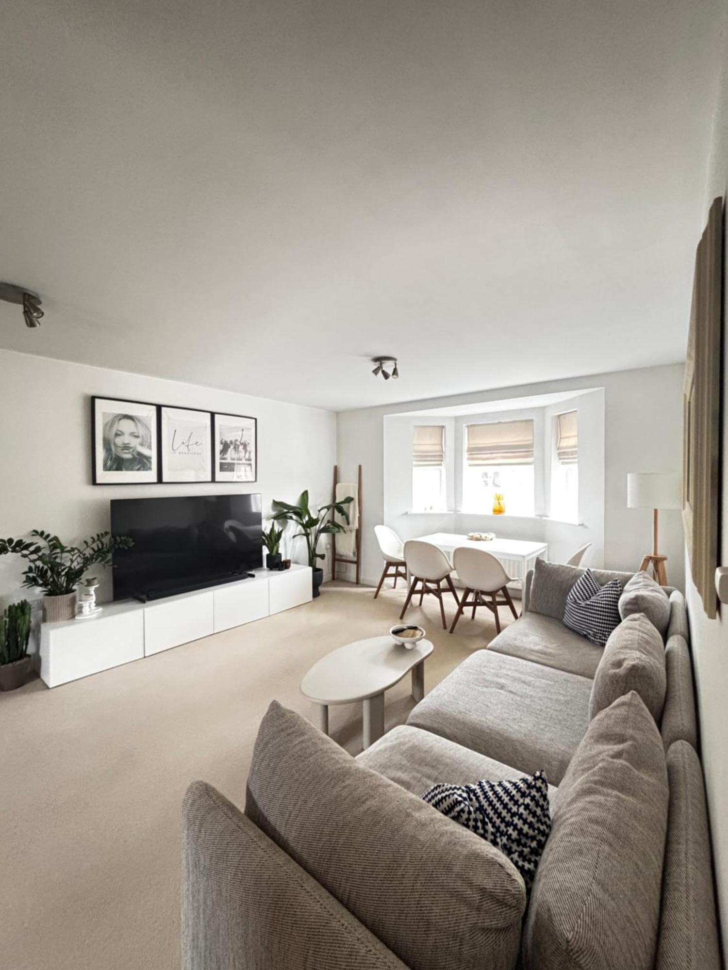 Delux Room With Private Parking, Sleeps 2, Perfect For Cotswold Getaway, Easy A419 Access Blunsdon Exteriör bild